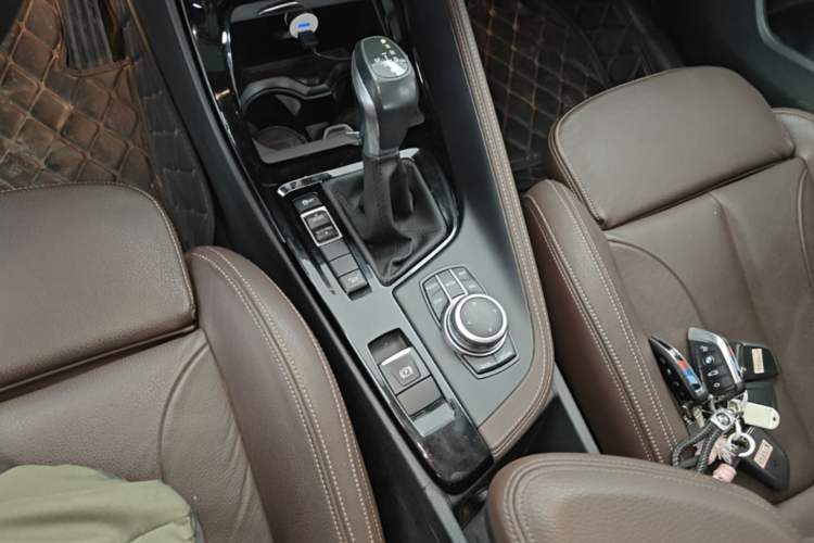 Used BMW X1 2019 xDrive20Li Luxury Model Gear Lever