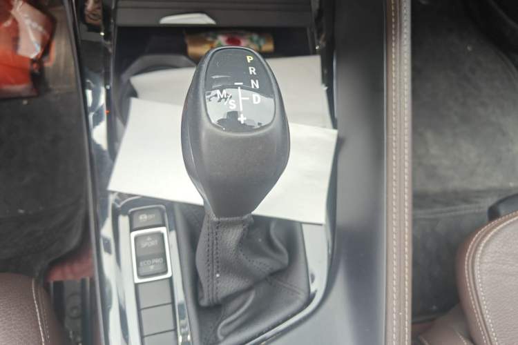Used BMW X1 2019 sDrive18Li Premium Edition Gear Lever