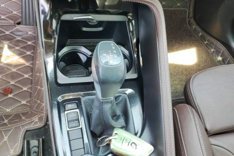 Used BMW X1 2019 sDrive18Li Premium Edition Gear Lever