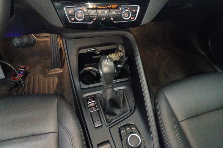 Used BMW X1 2019 sDrive20Li Leading Model Gear Lever