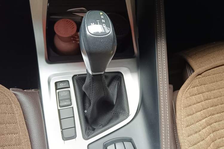 Used BMW X1 2019 sDrive18Li Premium Edition Gear Lever