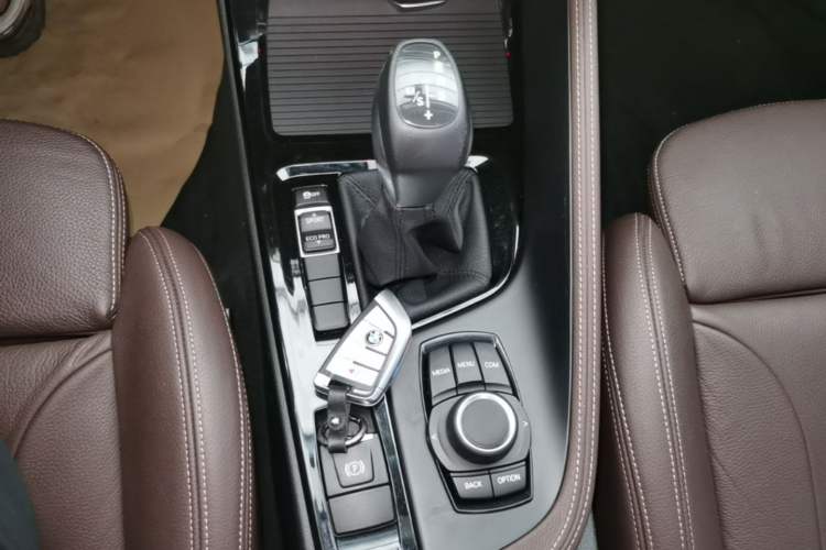 Used BMW X1 2019 sDrive18Li Premium Edition Gear Lever