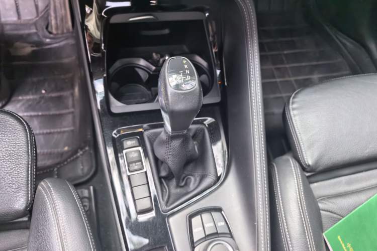 Used BMW X1 2019 sDrive18Li Premium Edition Gear Lever