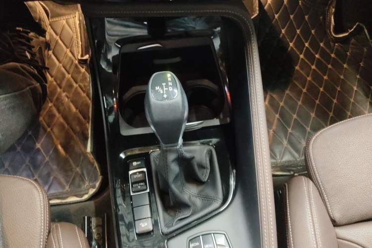 Used BMW X1 2019 xDrive20Li Luxury Model Gear Lever