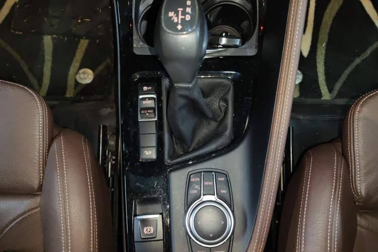 Used BMW X1 2019 xDrive20Li Luxury Model Gear Lever