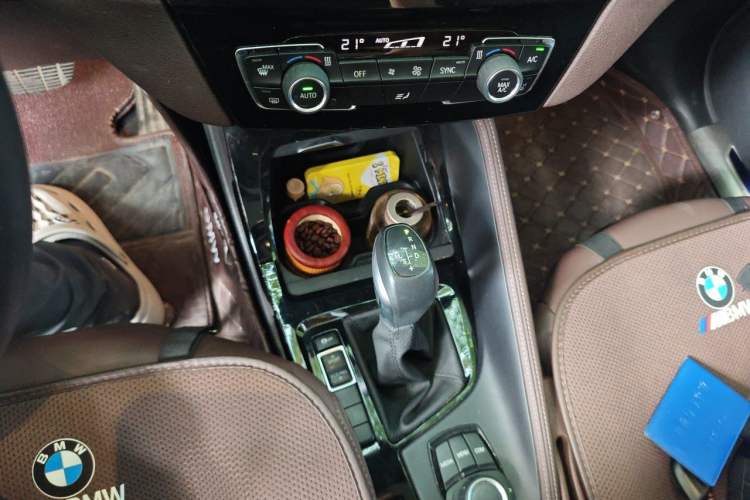 Used BMW X1 2019 sDrive18Li Premium Edition Gear Lever
