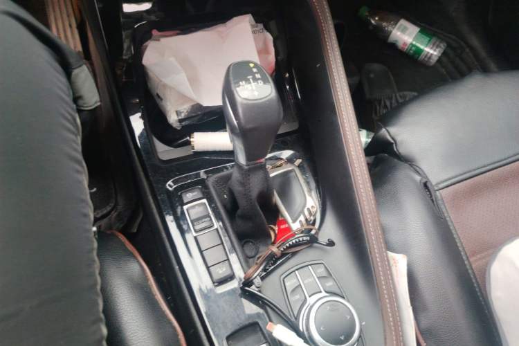 Used BMW X1 2019 xDrive20Li Luxury Model Gear Lever