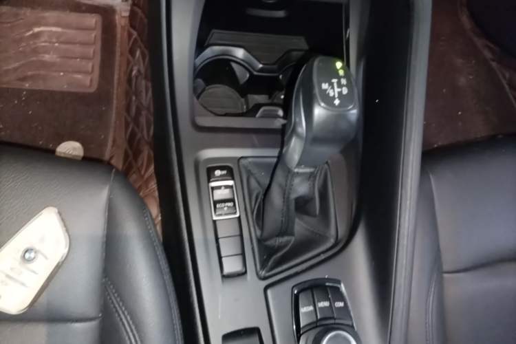 Used BMW X1 2019 sDrive20Li Leading Model Gear Lever