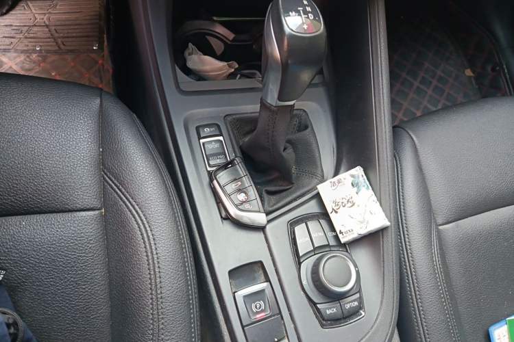 Used BMW X1 2019 sDrive20Li Leading Model Gear Lever