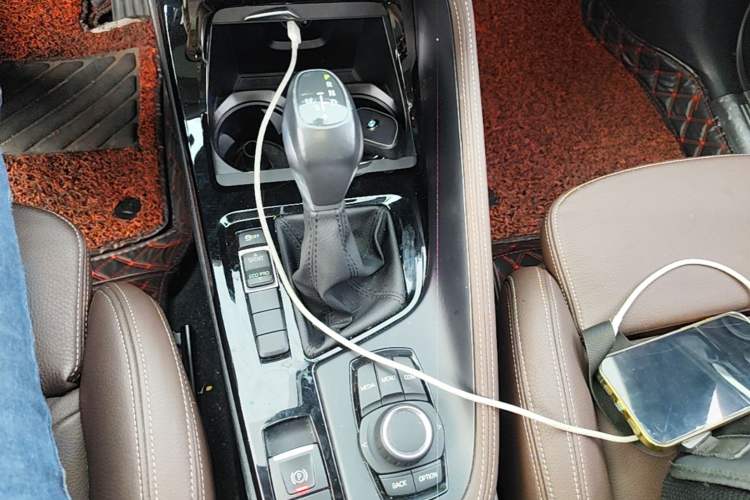 Used BMW X1 2019 sDrive18Li Premium Edition Gear Lever