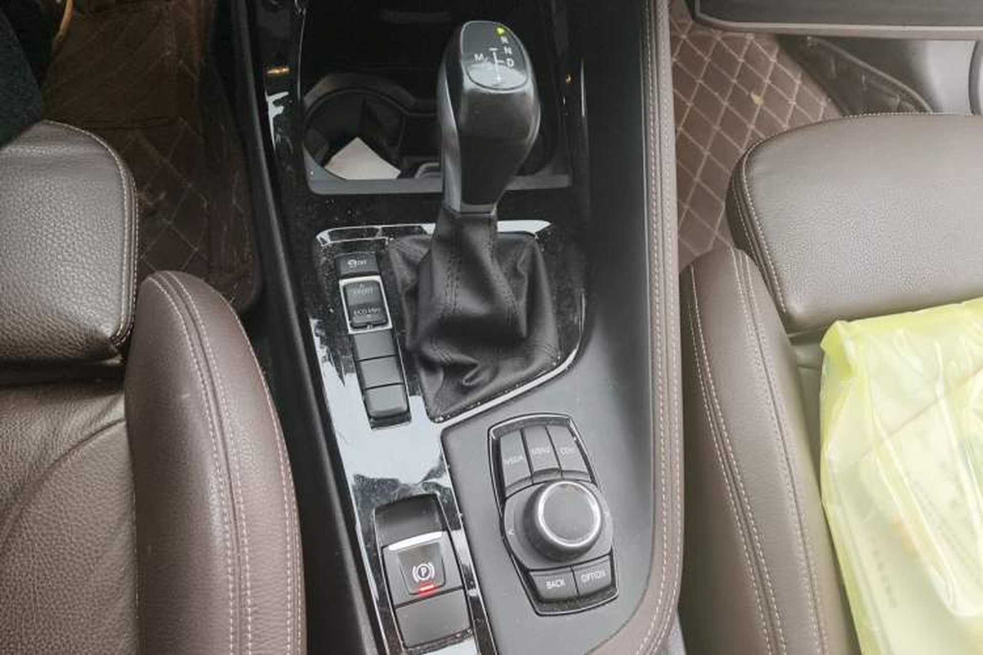 Used BMW X1 2019 sDrive18Li Premium Edition Gear Lever