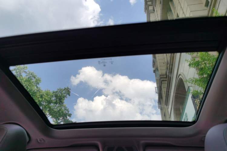 Used BMW X1 2019 sDrive18Li Premium Edition Headliner