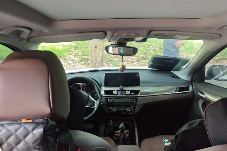 Used BMW X1 2019 sDrive18Li Premium Edition Headliner