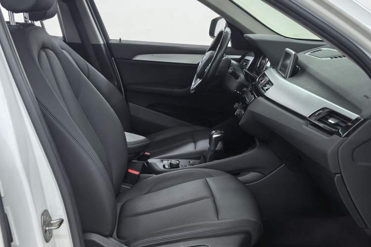 Used BMW X1 2019 sDrive20Li Leading Model Interior 1