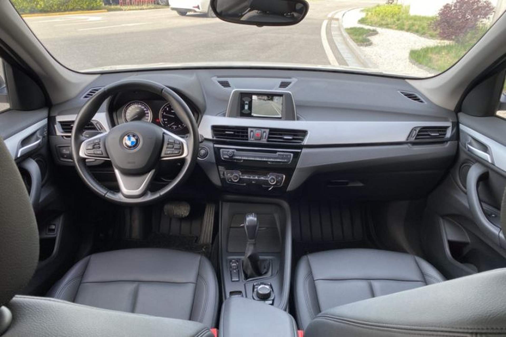Used BMW X1 2019 sDrive18Li Fashion Model Interior 1