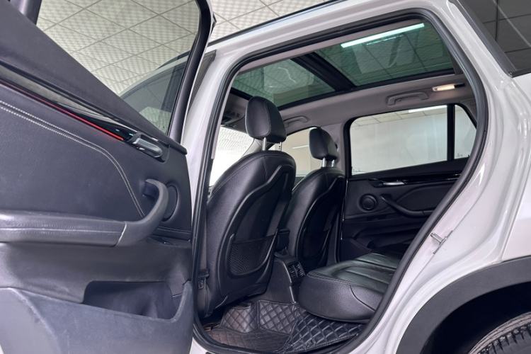 Used BMW X1 2019 sDrive18Li Premium Edition Interior 12
