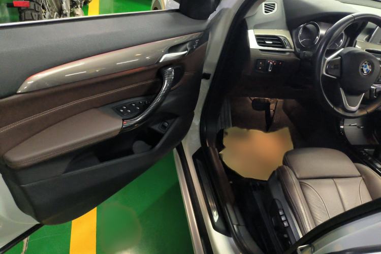Used BMW X1 2019 sDrive18Li Premium Edition Interior 2