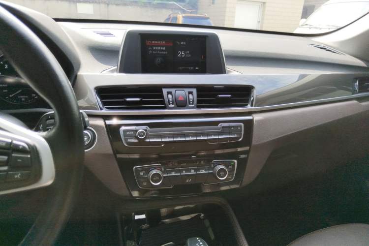 Used BMW X1 2019 sDrive18Li Premium Edition Interior 2