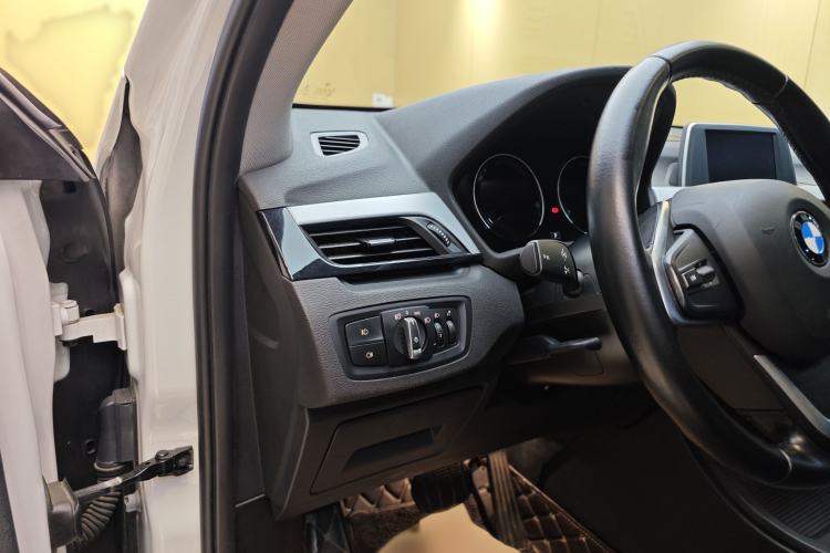 Used BMW X1 2019 sDrive18Li Fashion Model Interior 2