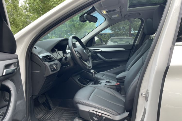 Used BMW X1 2019 sDrive20Li Leading Model Interior 2