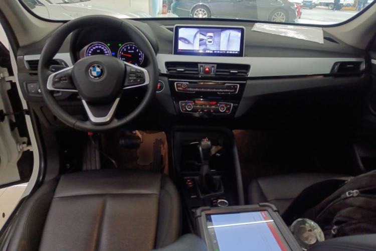 Used BMW X1 2019 sDrive20Li Leading Model Interior 2