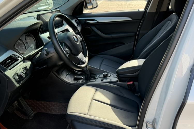Used BMW X1 2019 sDrive18Li Fashion Model Interior 2
