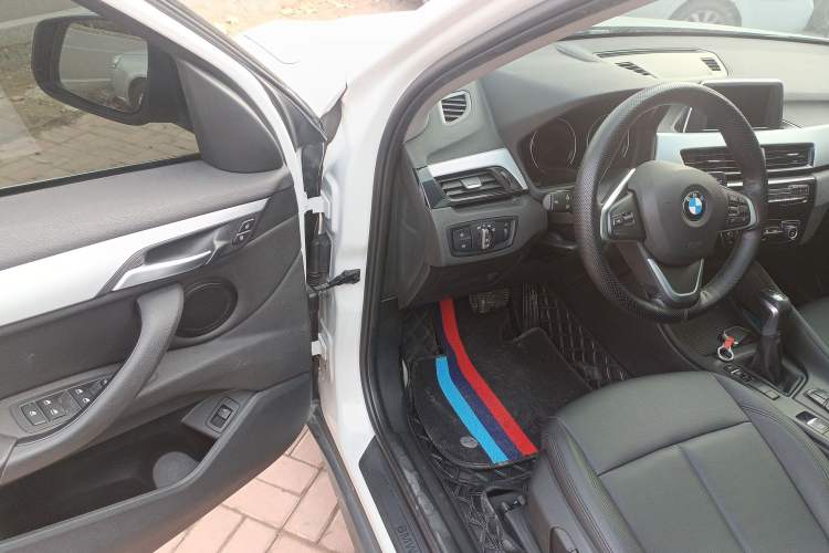 Used BMW X1 2019 sDrive20Li Leading Model Interior 3