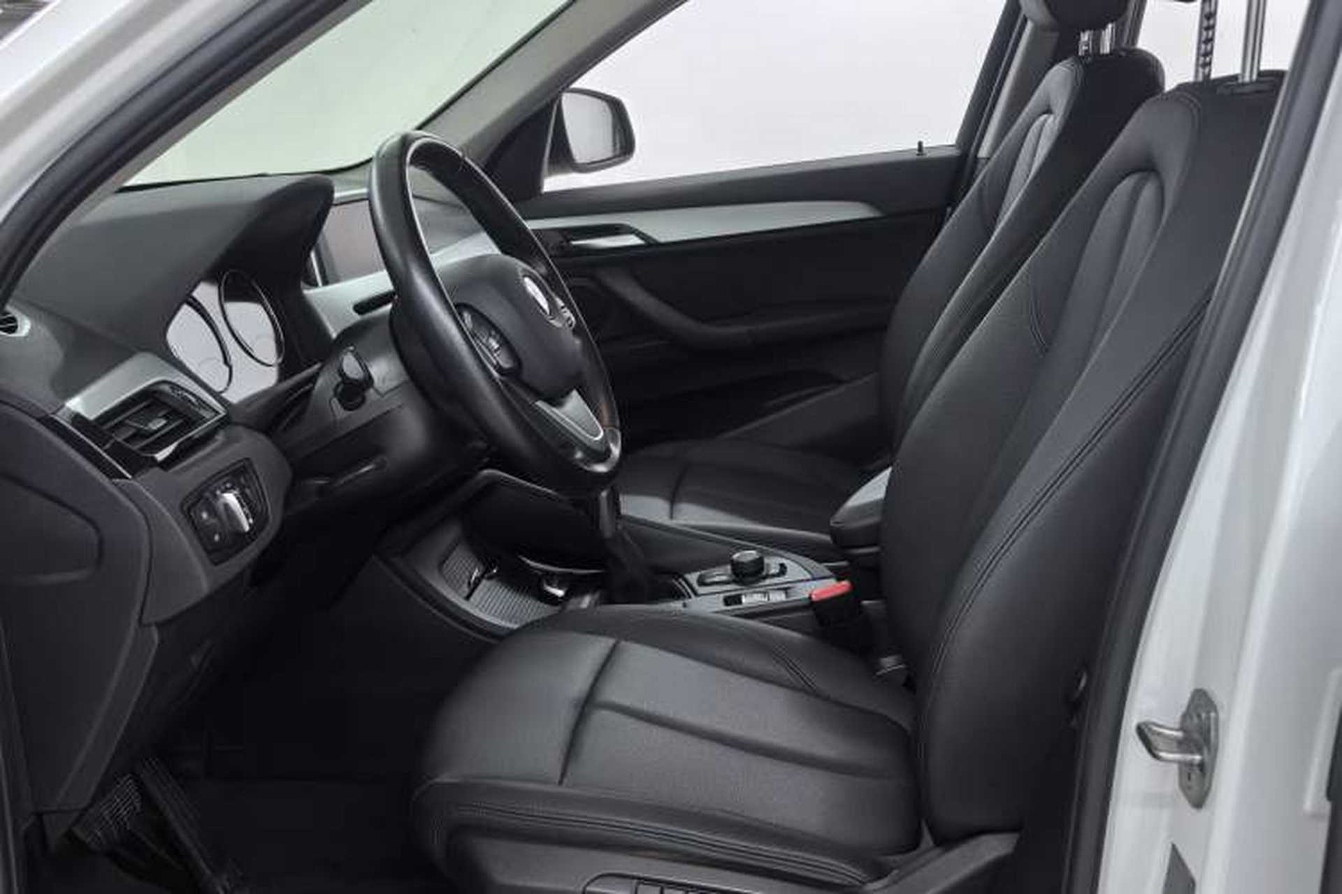 Used BMW X1 2019 sDrive20Li Leading Model Interior 3