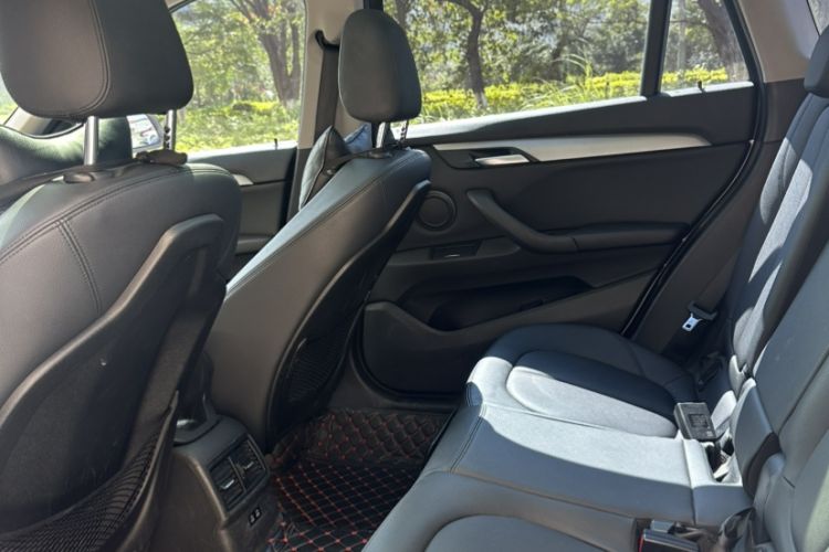 Used BMW X1 2019 sDrive18Li Fashion Model Interior 3