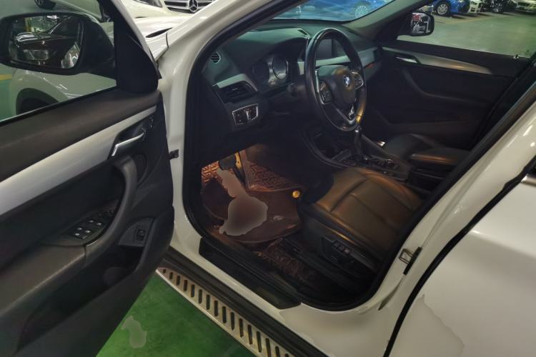 Used BMW X1 2019 sDrive20Li Leading Model Interior 3