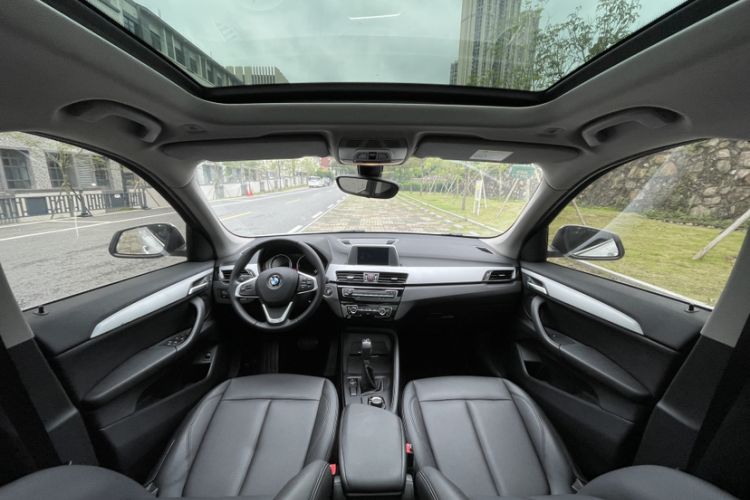 Used BMW X1 2019 sDrive20Li Leading Model Interior 3