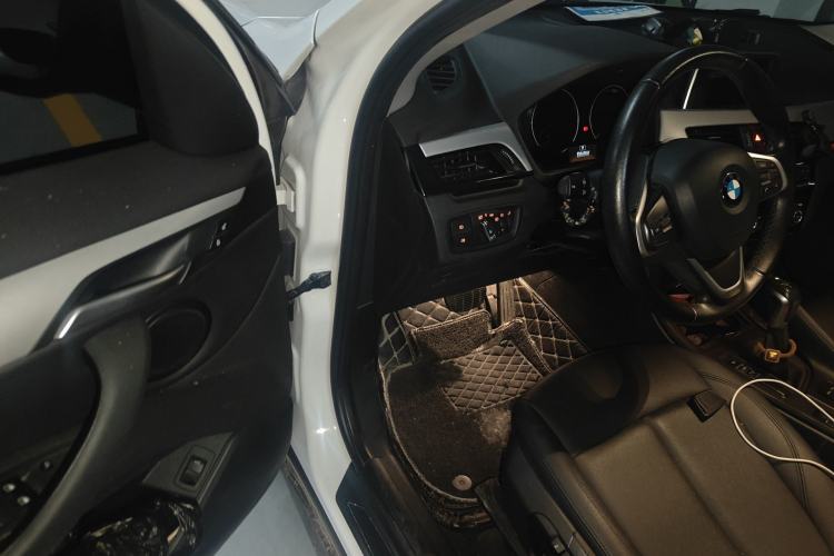Used BMW X1 2019 sDrive18Li Fashion Model Interior 3