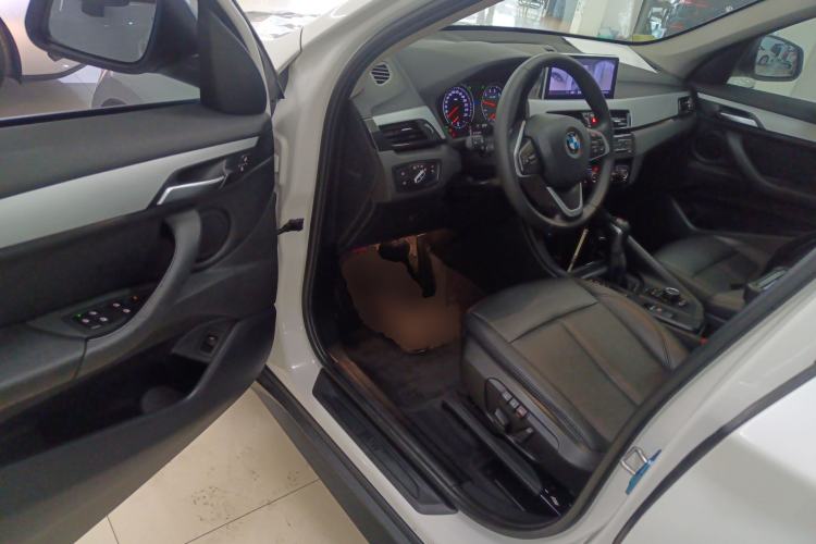Used BMW X1 2019 sDrive20Li Leading Model Interior 3
