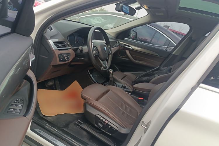 Used BMW X1 2019 sDrive18Li Premium Edition Interior 3