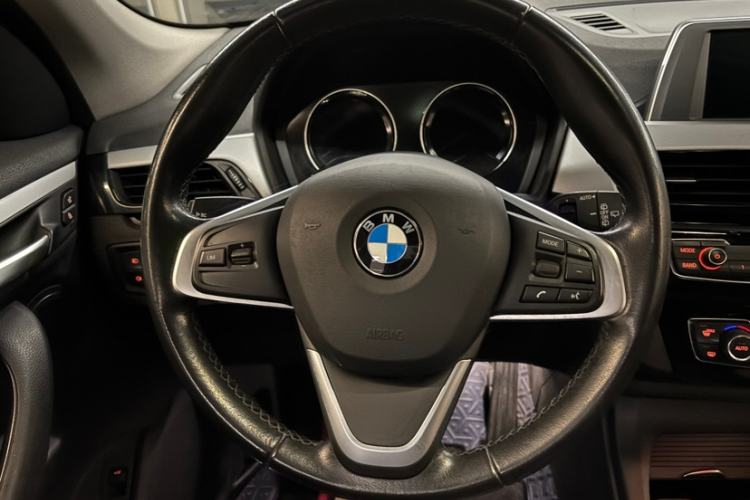 Used BMW X1 2019 sDrive20Li Leading Model Interior 4