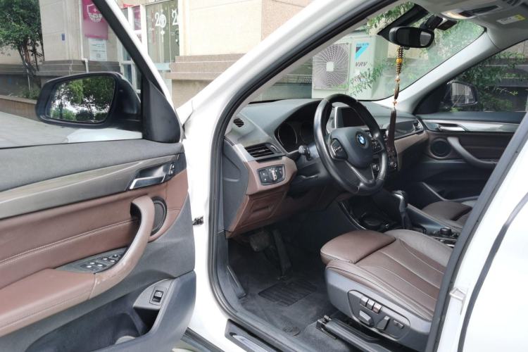 Used BMW X1 2019 sDrive18Li Premium Edition Interior 4