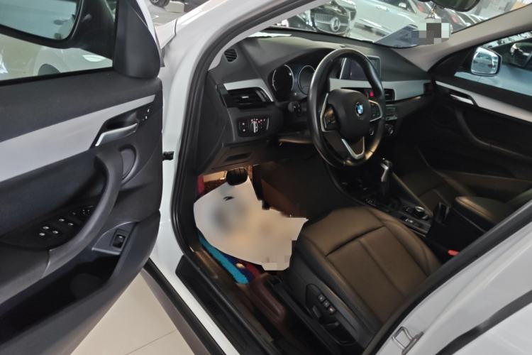 Used BMW X1 2019 sDrive18Li Fashion Model Interior 4