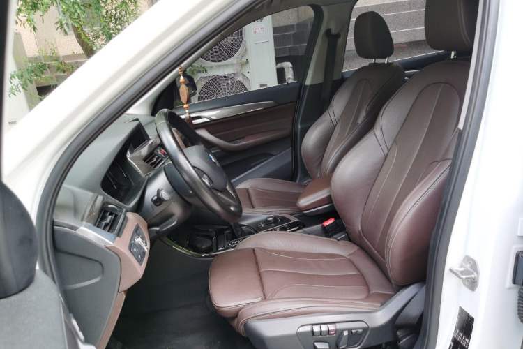 Used BMW X1 2019 sDrive18Li Premium Edition Interior 5