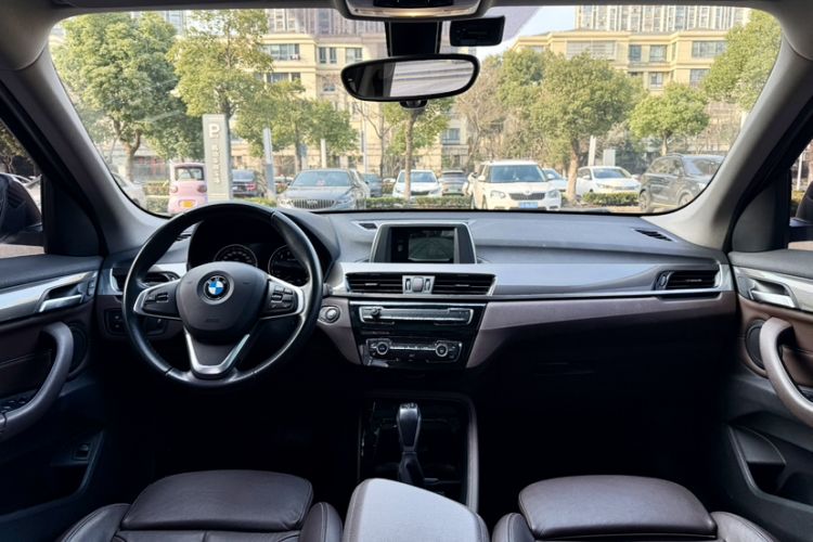 Used BMW X1 2019 sDrive18Li Premium Edition Interior 5