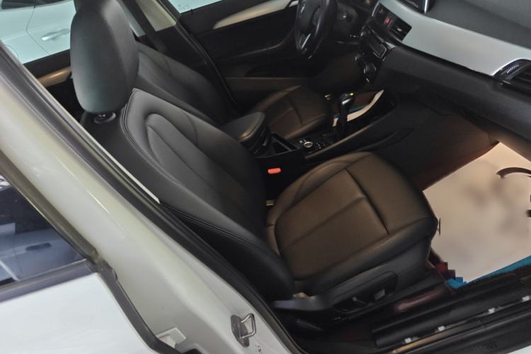 Used BMW X1 2019 sDrive18Li Fashion Model Interior 5