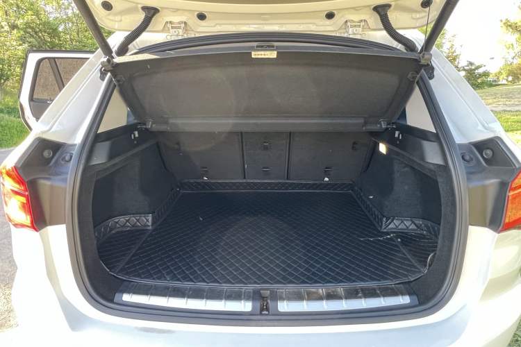 Used BMW X1 2019 sDrive20Li Leading Model Interior 6