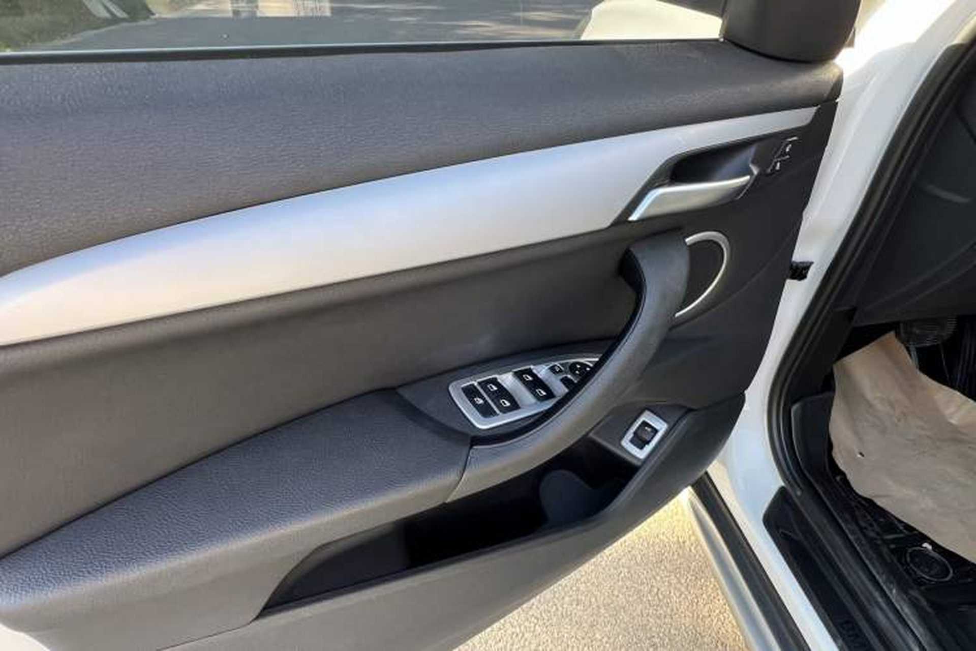 Used BMW X1 2019 sDrive20Li Leading Model Interior 8