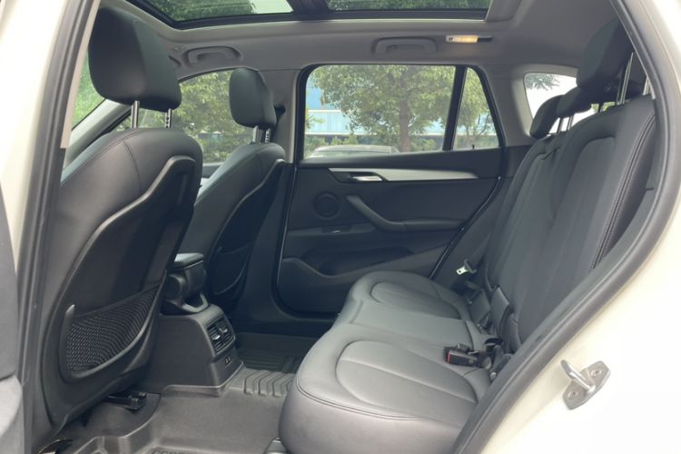 Used BMW X1 2019 sDrive20Li Leading Model Interior 8