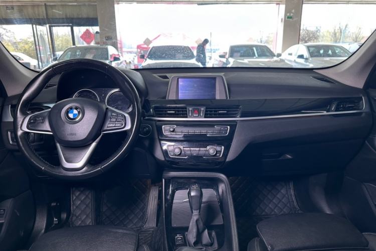 Used BMW X1 2019 sDrive18Li Premium Edition Interior 9