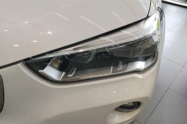 Used BMW X1 2019 xDrive20Li Luxury Model Left Front Headlight