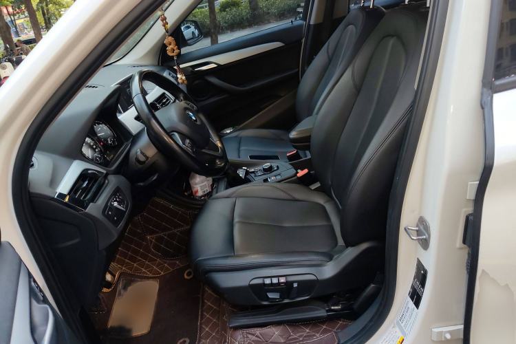 Used BMW X1 2019 sDrive18Li Fashion Model Left Front Seat