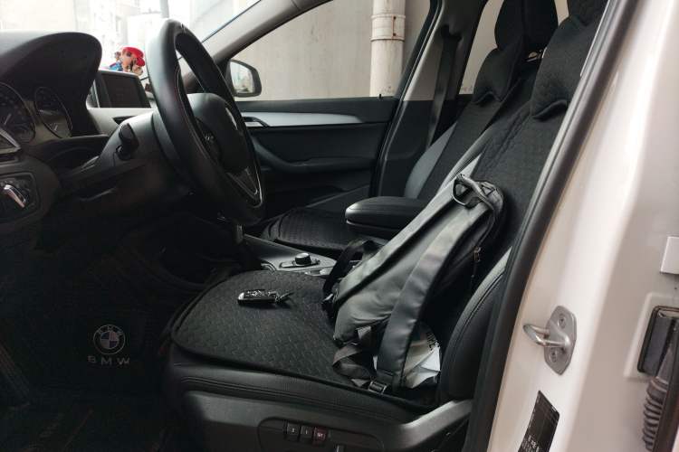 Used BMW X1 2019 sDrive18Li Fashion Model Left Front Seat