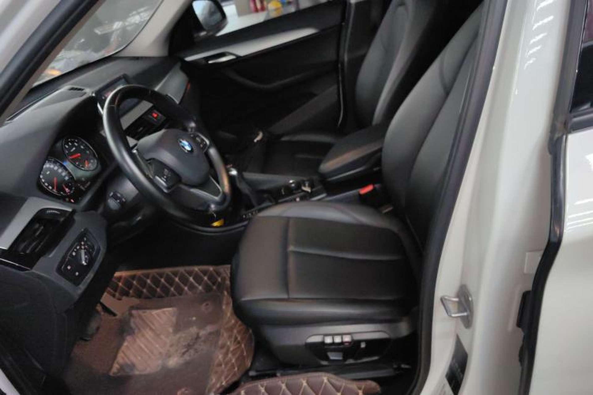 Used BMW X1 2019 sDrive18Li Fashion Model Left Front Seat