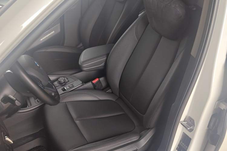 Used BMW X1 2019 sDrive18Li Fashion Model Left Front Seat