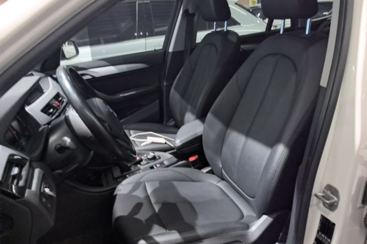Used BMW X1 2019 sDrive18Li Fashion Model Left Front Seat